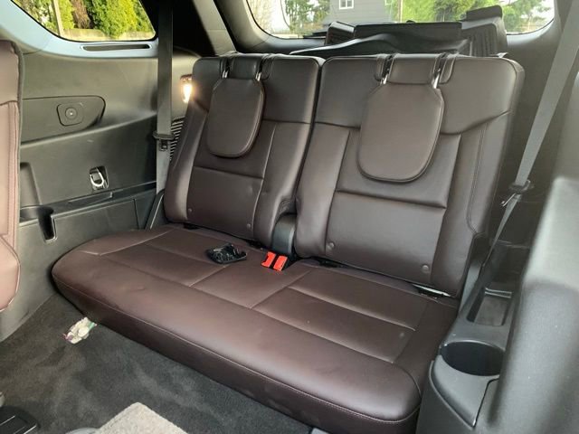 Certified 2025 Ford Explorer Platinum w/ Ultimate Package image 20