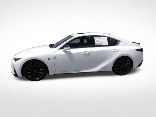 Used 2024 Lexus IS 300 F Sport RWD image 4