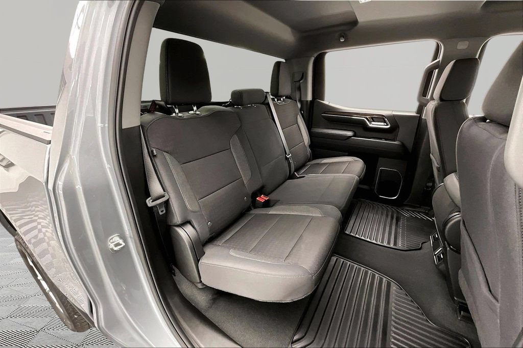 Used 2024 Chevrolet Silverado 1500 LT AWD/4WD image 28