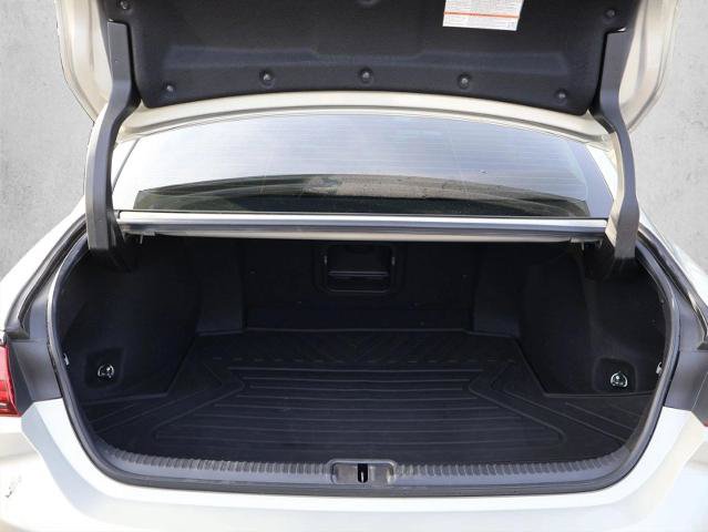 Used 2021 Lexus ES 300h w/ Luxury Package FWD image 6