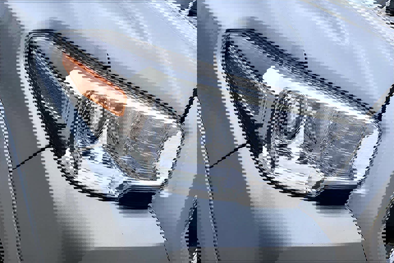 Used 2023 Toyota Tacoma SR5 image 27