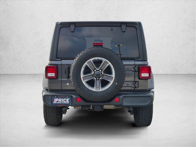 Used 2018 Jeep Wrangler Unlimited Sahara w/ Cold Weather Group AWD/4WD image 6