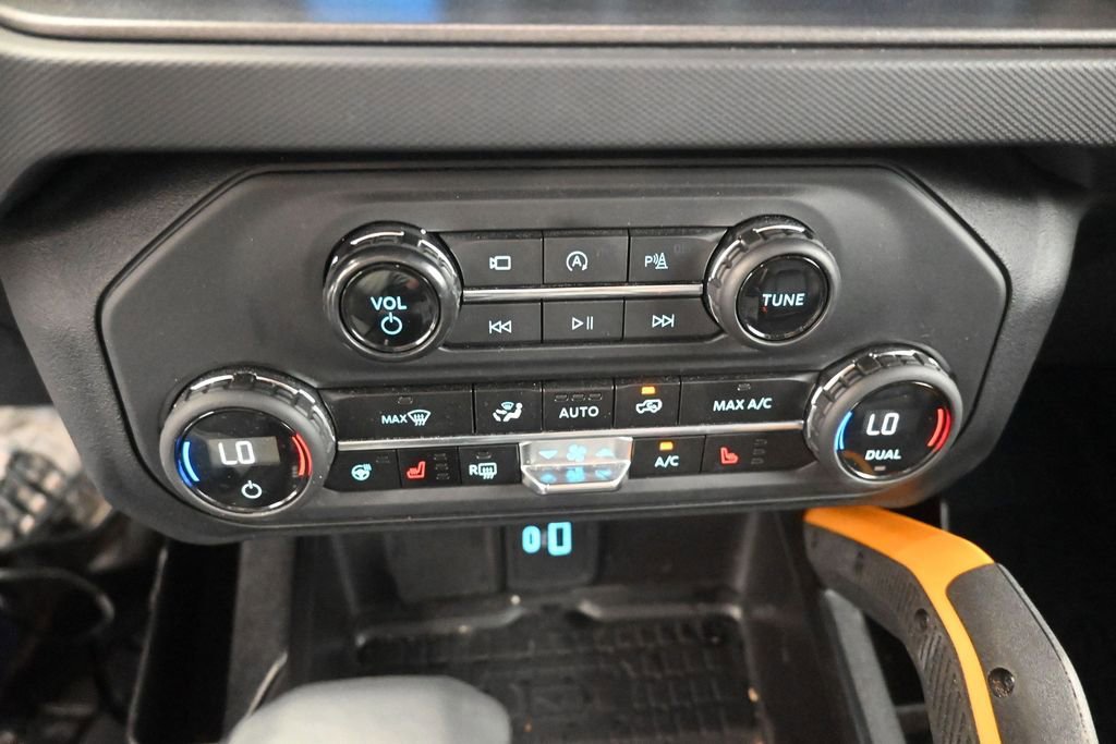 Certified 2024 Ford Bronco Badlands AWD/4WD image 6