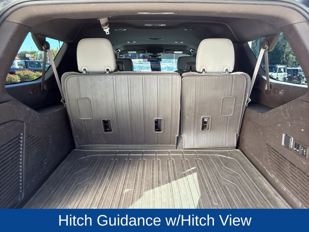 Used 2023 GMC Yukon XL SLT w/ SLT Luxury Package RWD image 12
