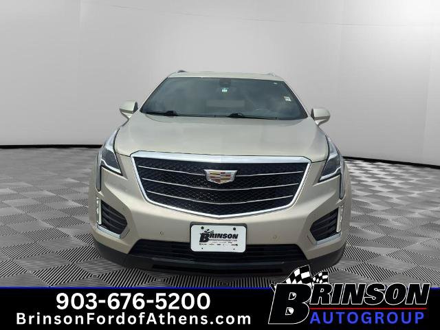 Used 2017 Cadillac XT5 Luxury w/ Driver Awareness Package FWD image 2