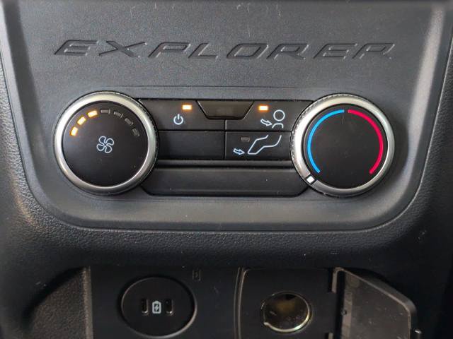 Certified 2025 Ford Explorer Active w/ Active Comfort Package RWD image 14