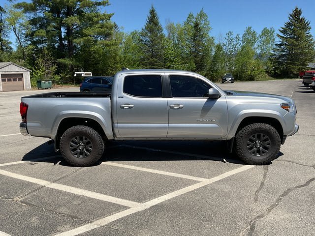 Used 2022 Toyota Tacoma SR5 AWD/4WD image 6