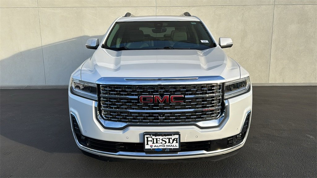 Used 2021 GMC Acadia Denali w/ Denali Technology Package image 2