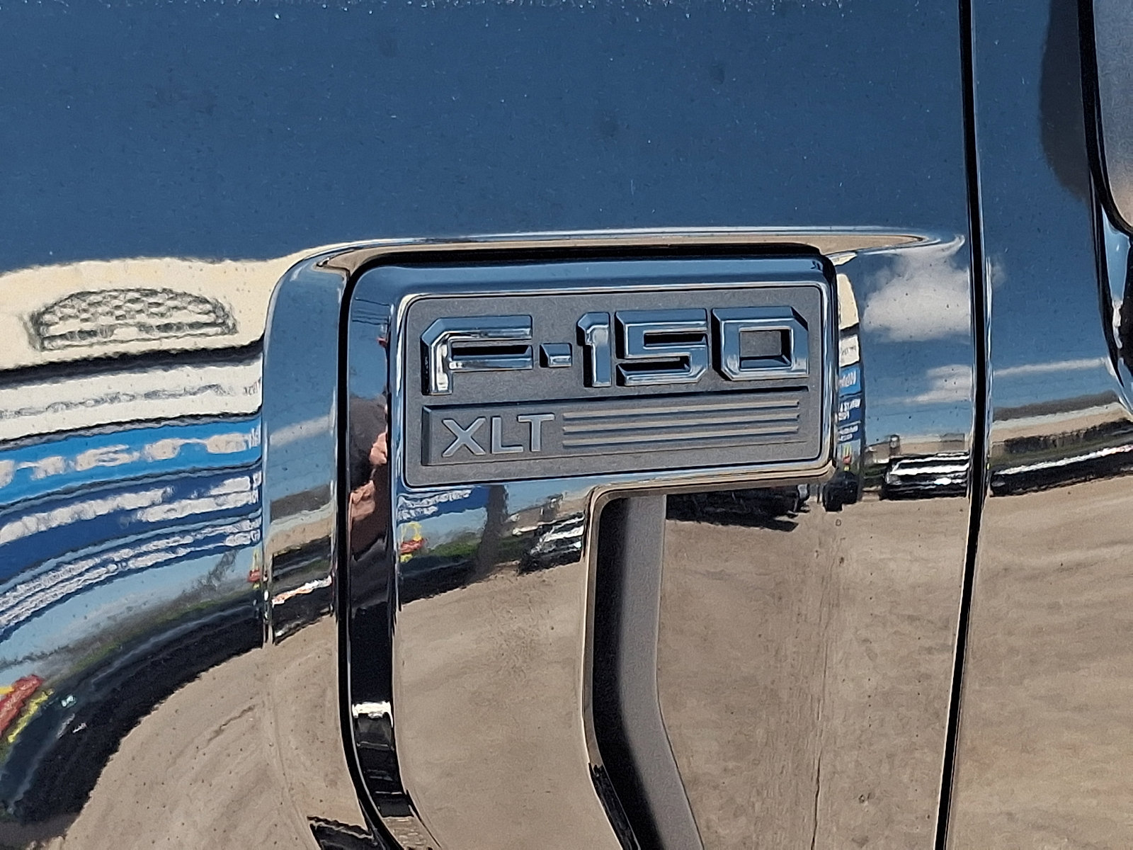Certified 2024 Ford F150 XLT w/ Equipment Group 302A MID AWD/4WD image 27