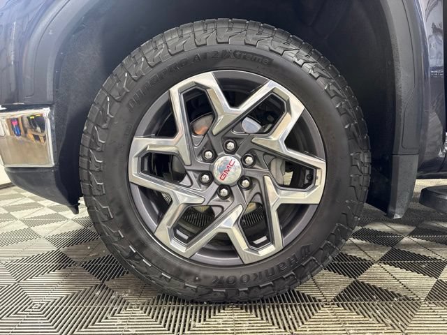 Used 2022 GMC Sierra 1500 SLT w/ SLT Premium Plus Package AWD/4WD image 8