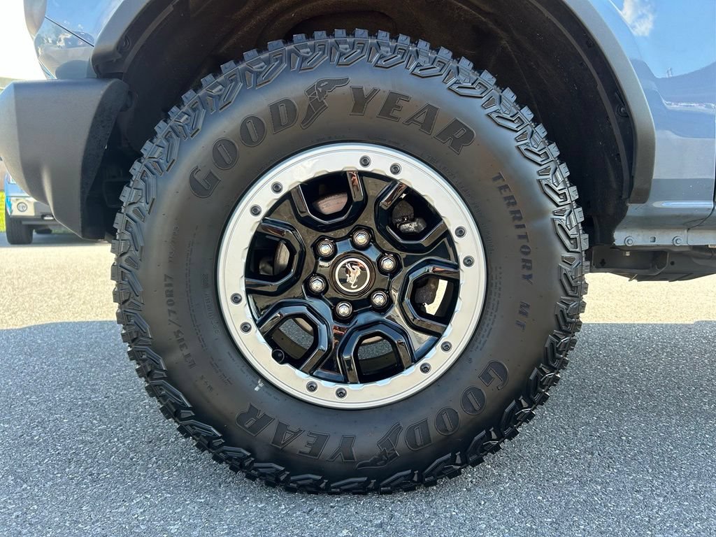 Certified 2023 Ford Bronco Big Bend w/ Sasquatch Package AWD/4WD image 13