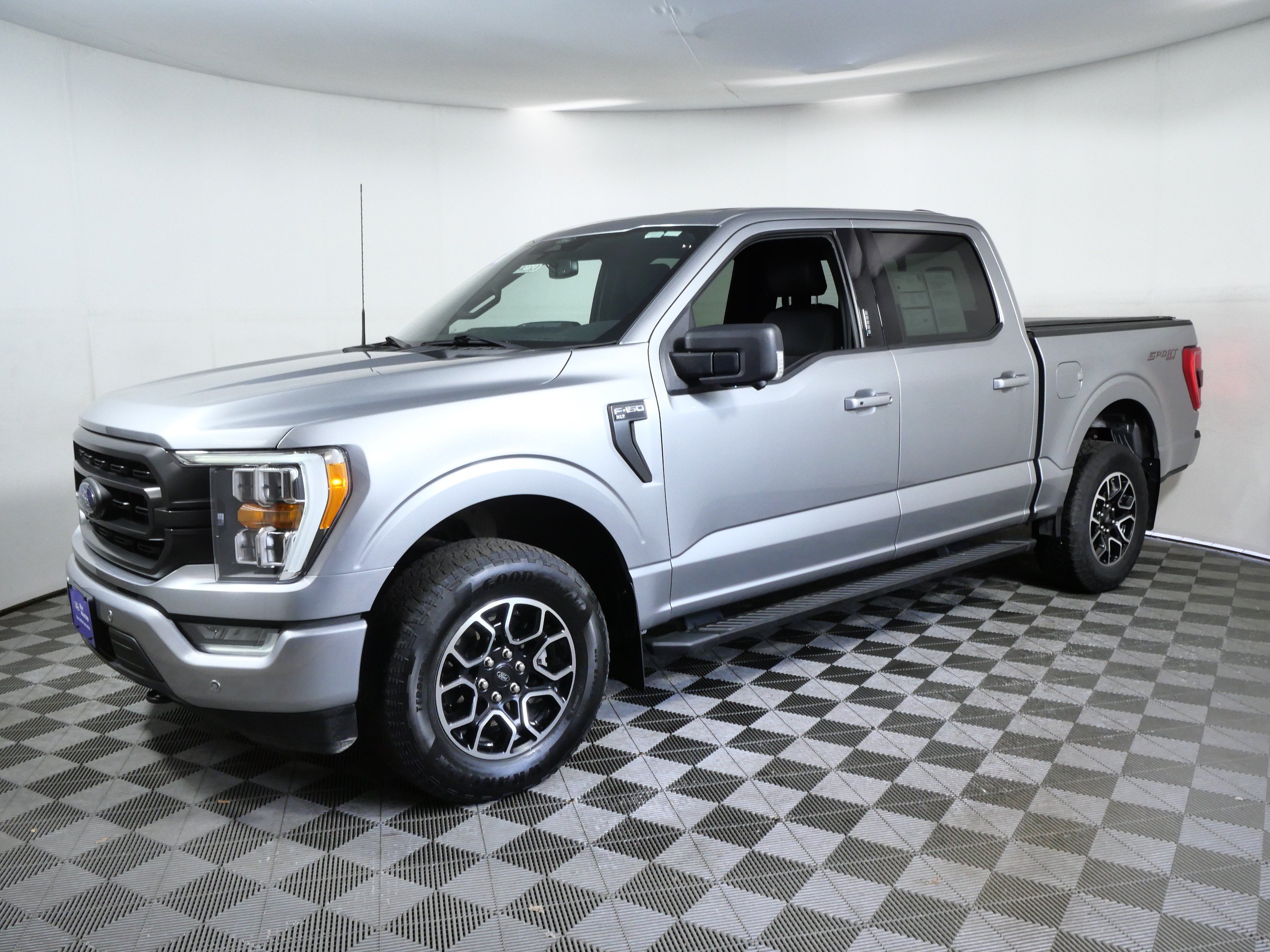 Certified 2022 Ford F150 XLT w/ Equipment Group 302A High AWD/4WD image 5