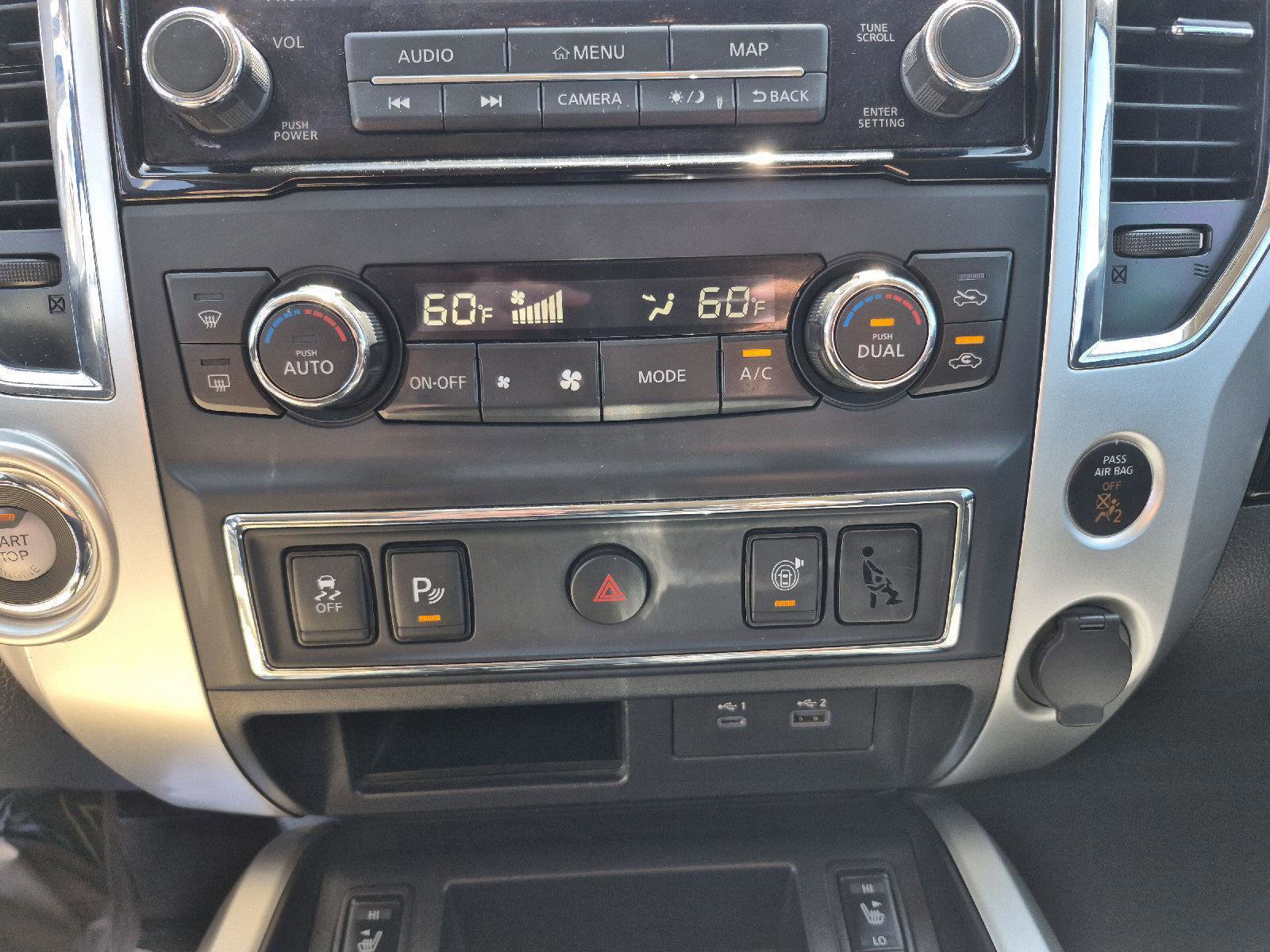 Used 2020 Nissan Titan SV w/ SV Convenience Package image 13