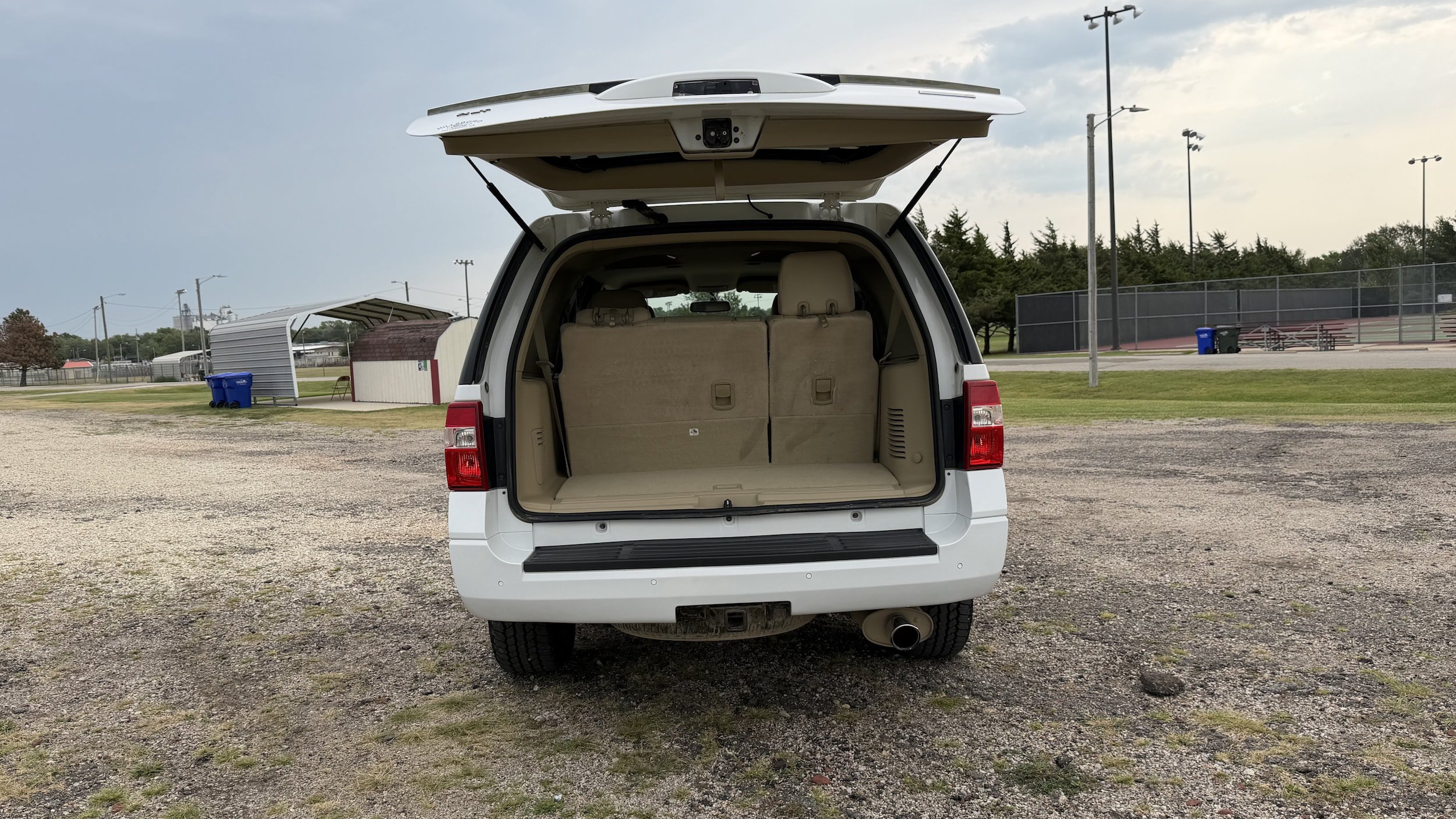 Certified 2017 Ford Expedition XLT AWD/4WD image 5
