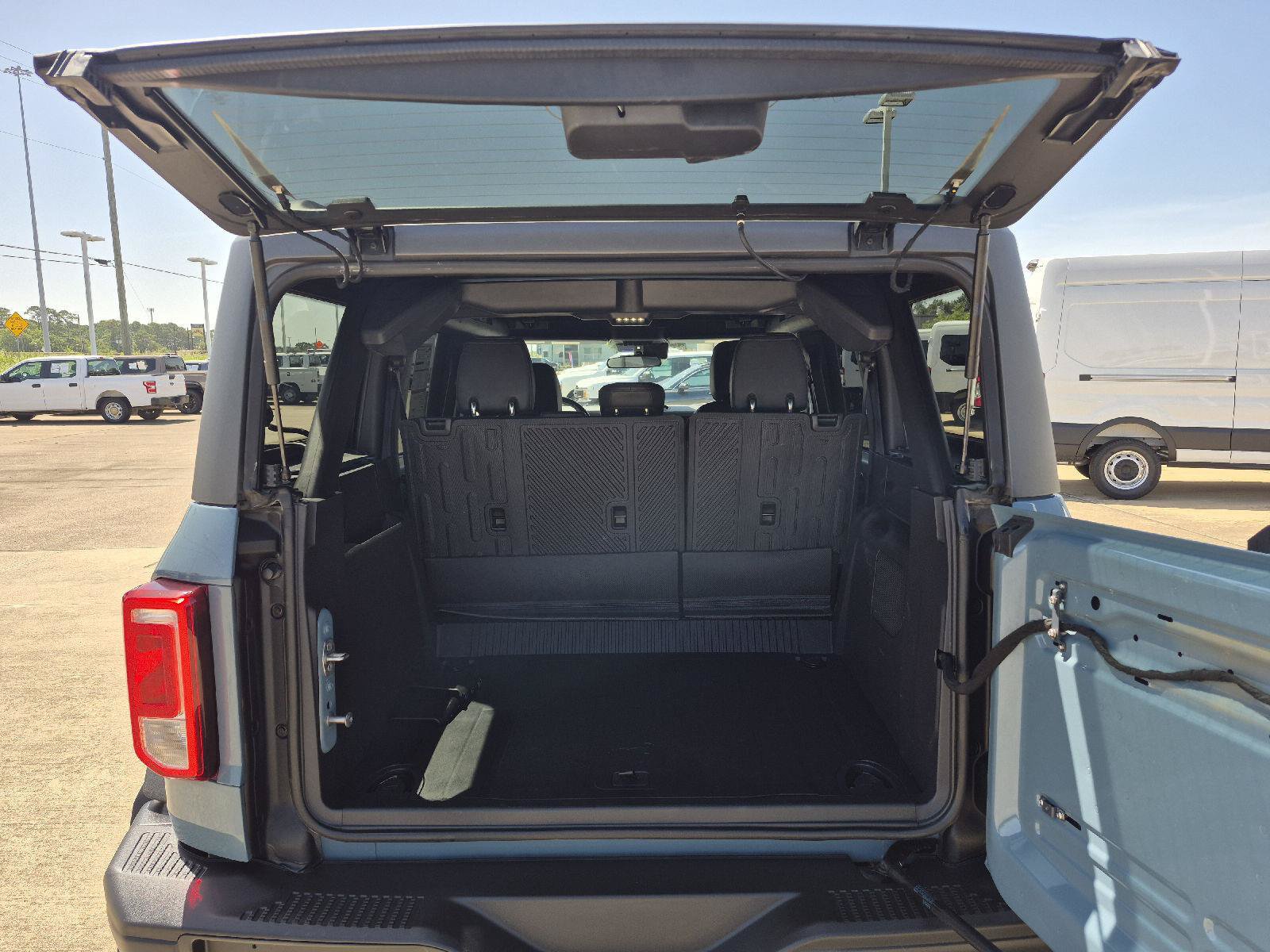 Certified 2023 Ford Bronco Black Diamond AWD/4WD image 11
