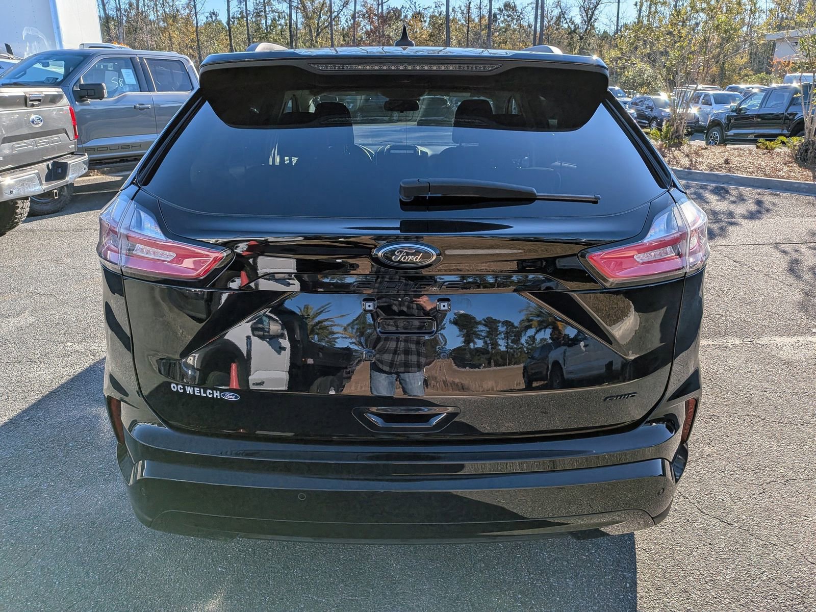 Certified 2022 Ford Edge SE w/ Black Appearance Package image 4