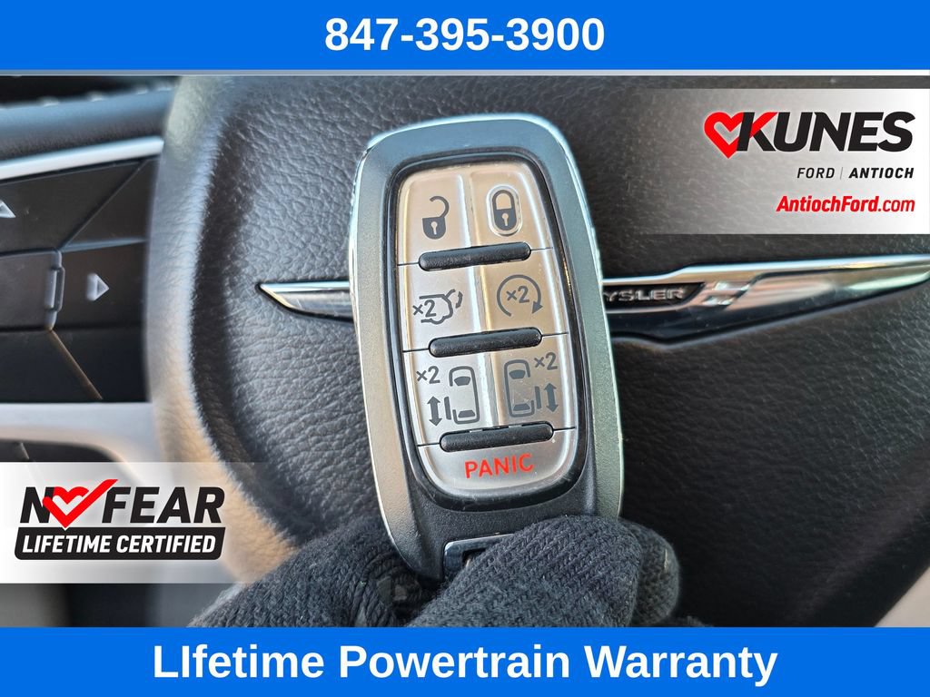 Used 2024 Chrysler Pacifica Touring-L FWD image 69