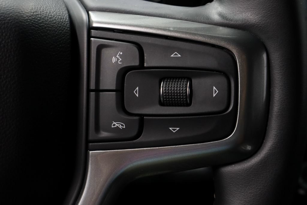 Used 2023 Chevrolet Silverado 1500 LT AWD/4WD image 28