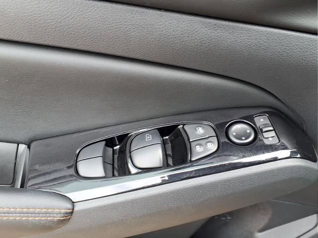 Used 2025 Nissan Altima 2.5 SR FWD image 14