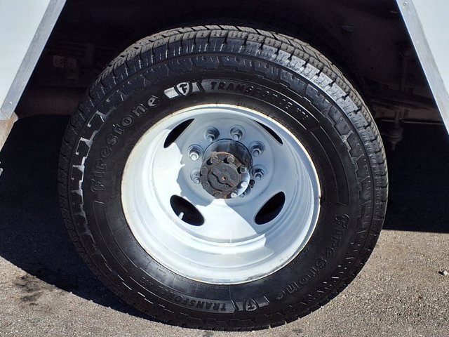 Certified 2022 Ford E-350 and Econoline 350 Super Duty RWD image 32