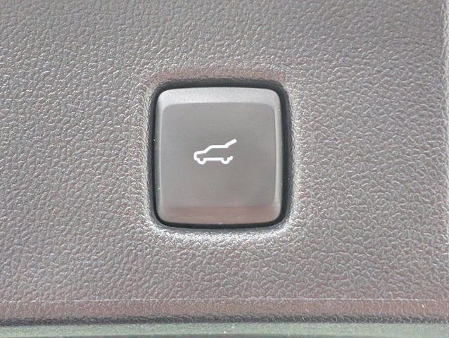 Certified 2025 Ford Escape ST-Line Select AWD/4WD image 21