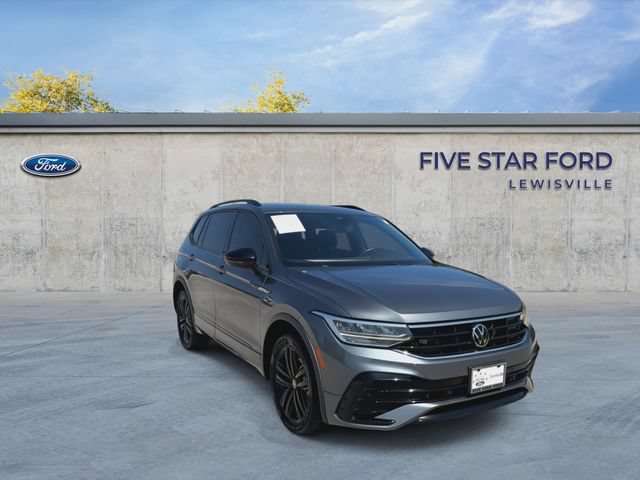 Used 2022 Volkswagen Tiguan SE R-Line FWD image 2