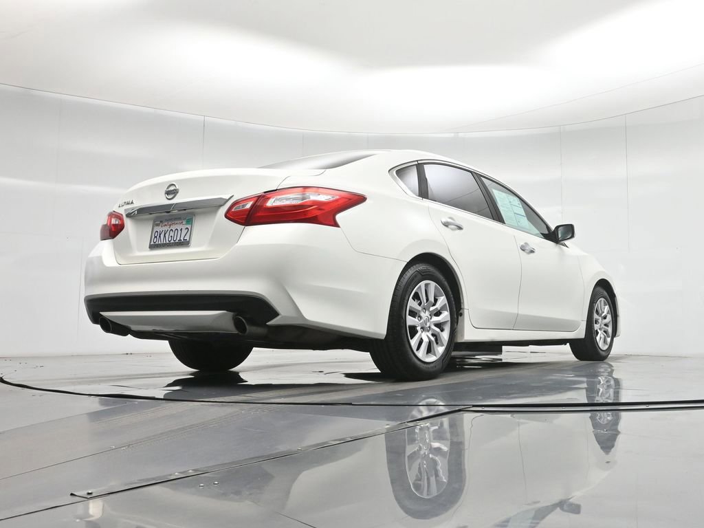 Used 2017 Nissan Altima 2.5 S w/ Power Driver Seat Package image 18
