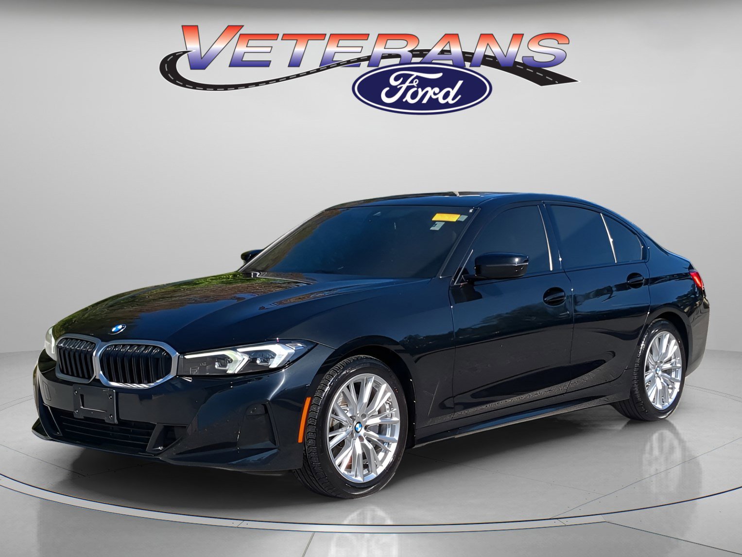 Used 2023 BMW 330i Sedan w/ Driving Assistance Package image 1