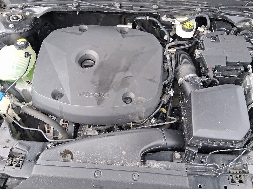 Used 2020 Volvo XC40 T5 Momentum AWD/4WD image 27