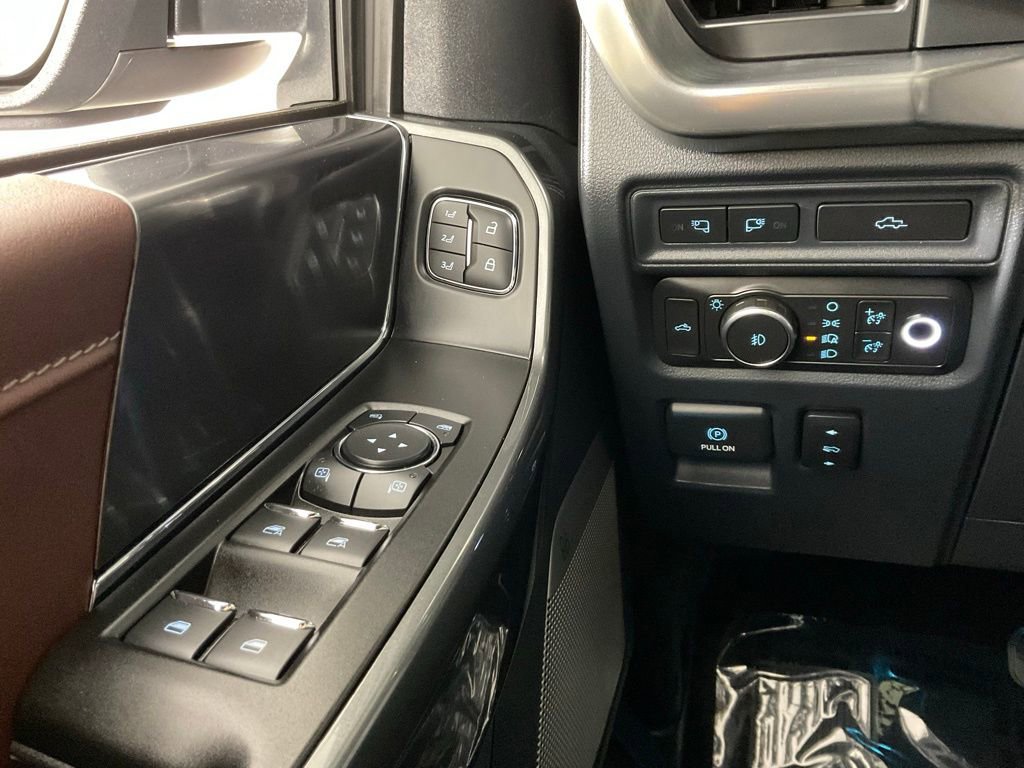 Certified 2022 Ford F150 Lariat w/ Equipment Group 502A High image 21