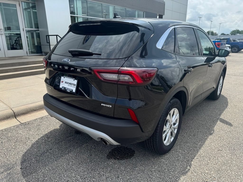 Certified 2024 Ford Escape Active AWD/4WD image 40
