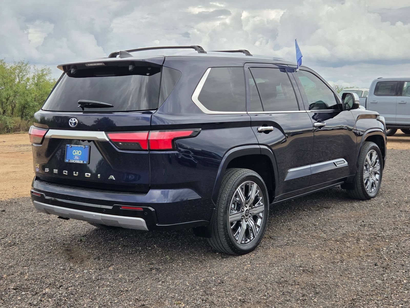 Used 2024 Toyota Sequoia Capstone AWD/4WD image 5