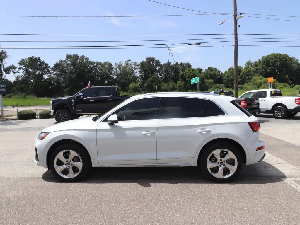 Used 2021 Audi Q5 2.0T Premium Plus w/ Premium Plus Package AWD/4WD image 5