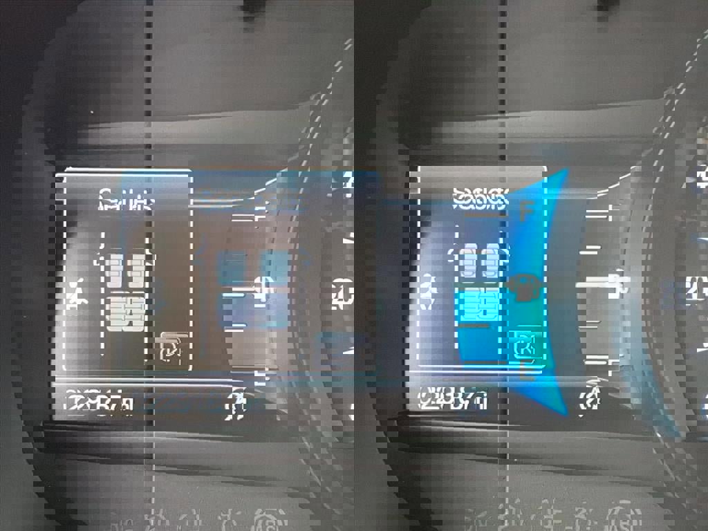 Certified 2022 Ford Edge SE w/ Black Appearance Package image 30