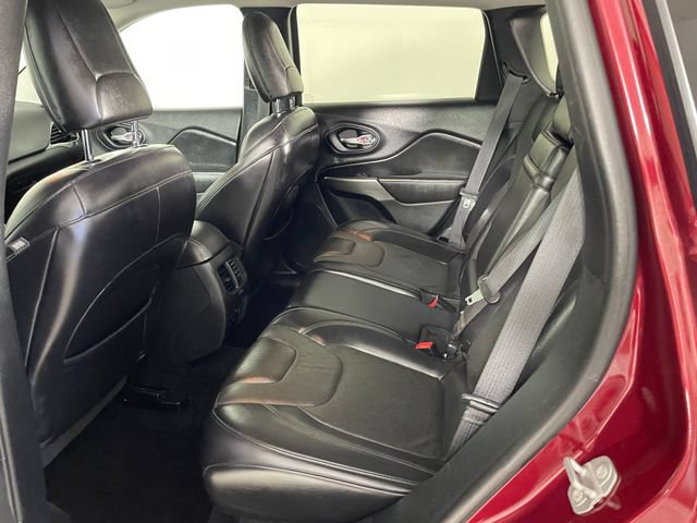 Used 2019 Jeep Cherokee Limited w/ Technology Group AWD/4WD image 20