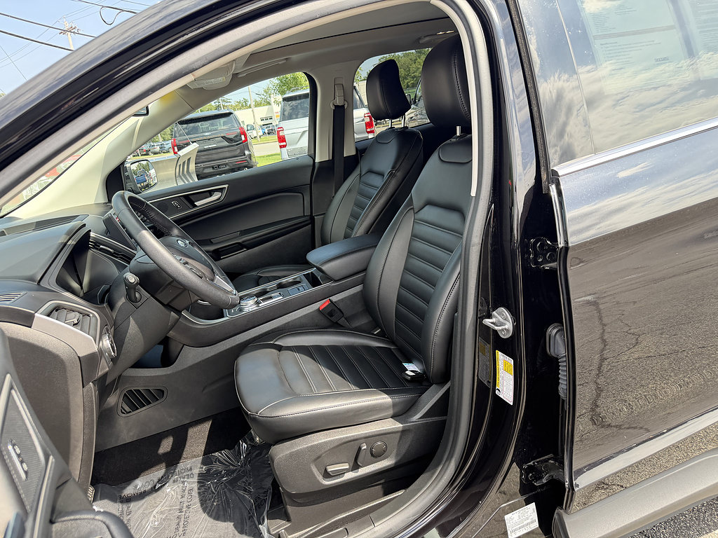 Certified 2023 Ford Edge SEL w/ Convenience Package AWD/4WD image 13