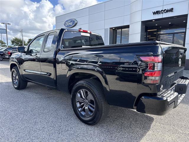 Used 2025 Nissan Frontier SV RWD image 12