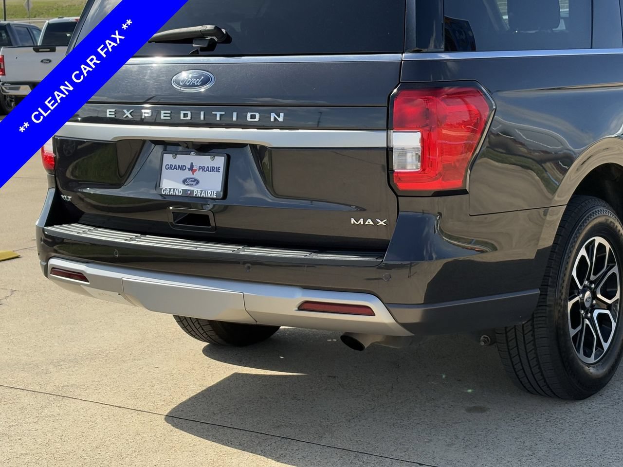 Certified 2024 Ford Expedition Max XLT AWD/4WD image 8