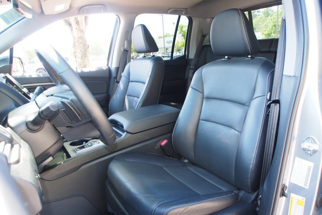 Used 2025 Honda Ridgeline RTL+ image 17