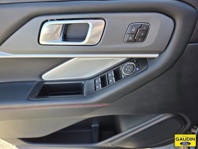 Certified 2025 Ford Explorer ST AWD/4WD image 18
