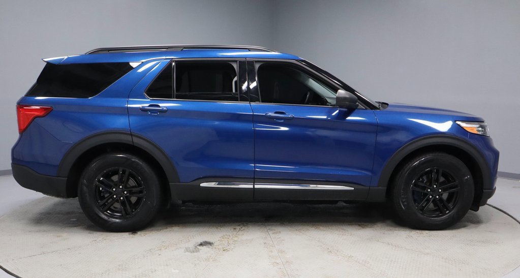 Certified 2022 Ford Explorer XLT image 6