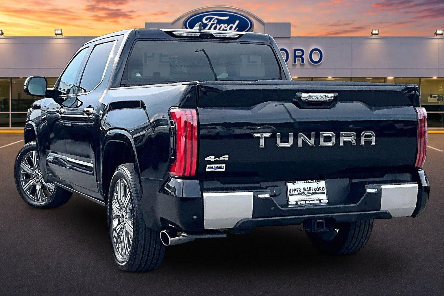 Used 2024 Toyota Tundra Capstone AWD/4WD image 2