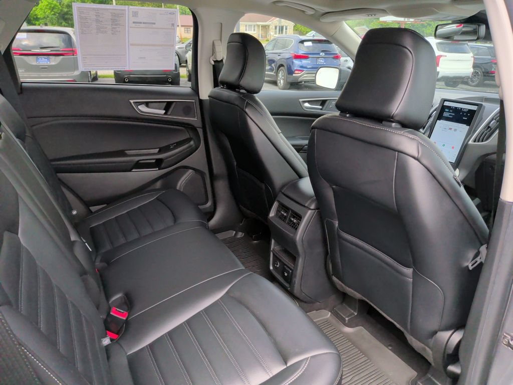 Certified 2022 Ford Edge SEL w/ Convenience Package AWD/4WD image 17
