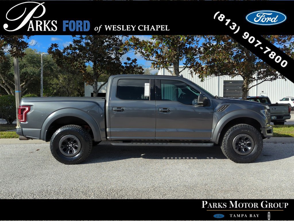 Certified 2019 Ford F150 Raptor w/ Equipment Group 802A Luxury image 3