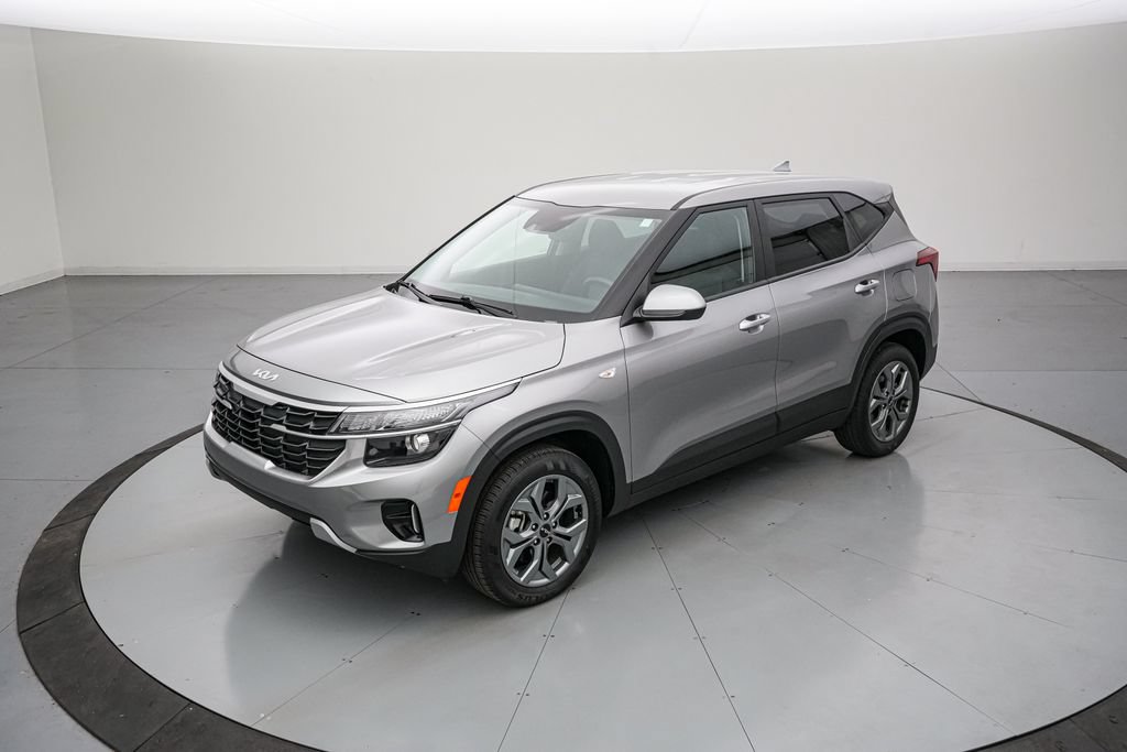 Used 2026 Kia Seltos LX AWD/4WD image 8