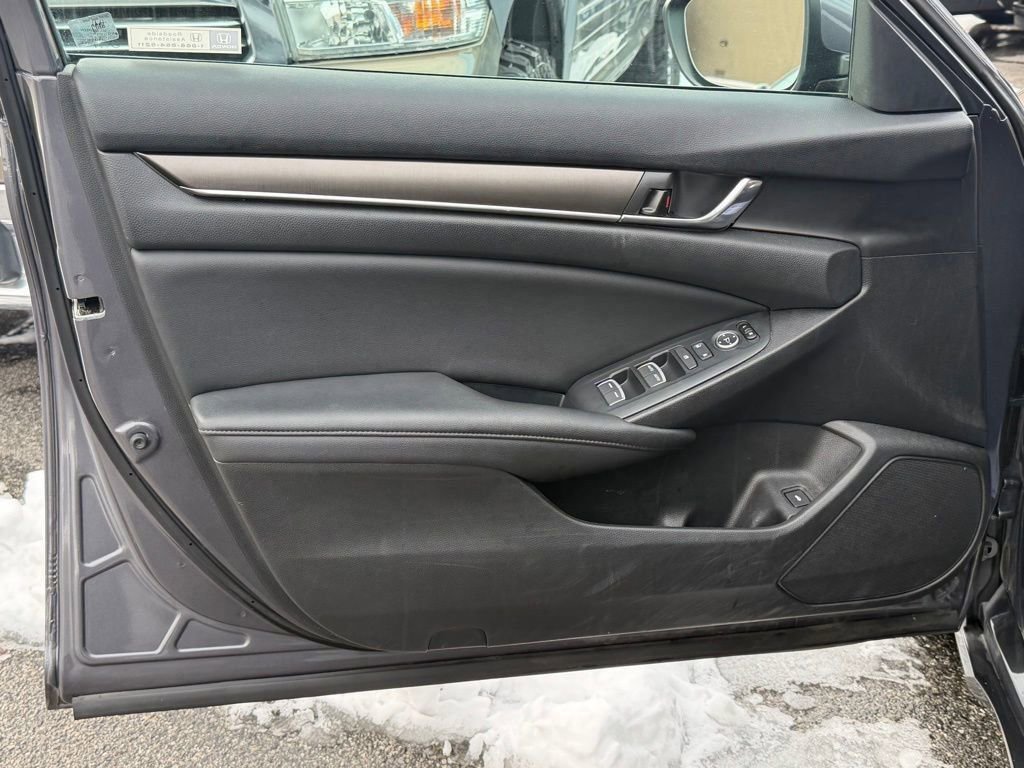 Used 2019 Honda Accord LX image 10