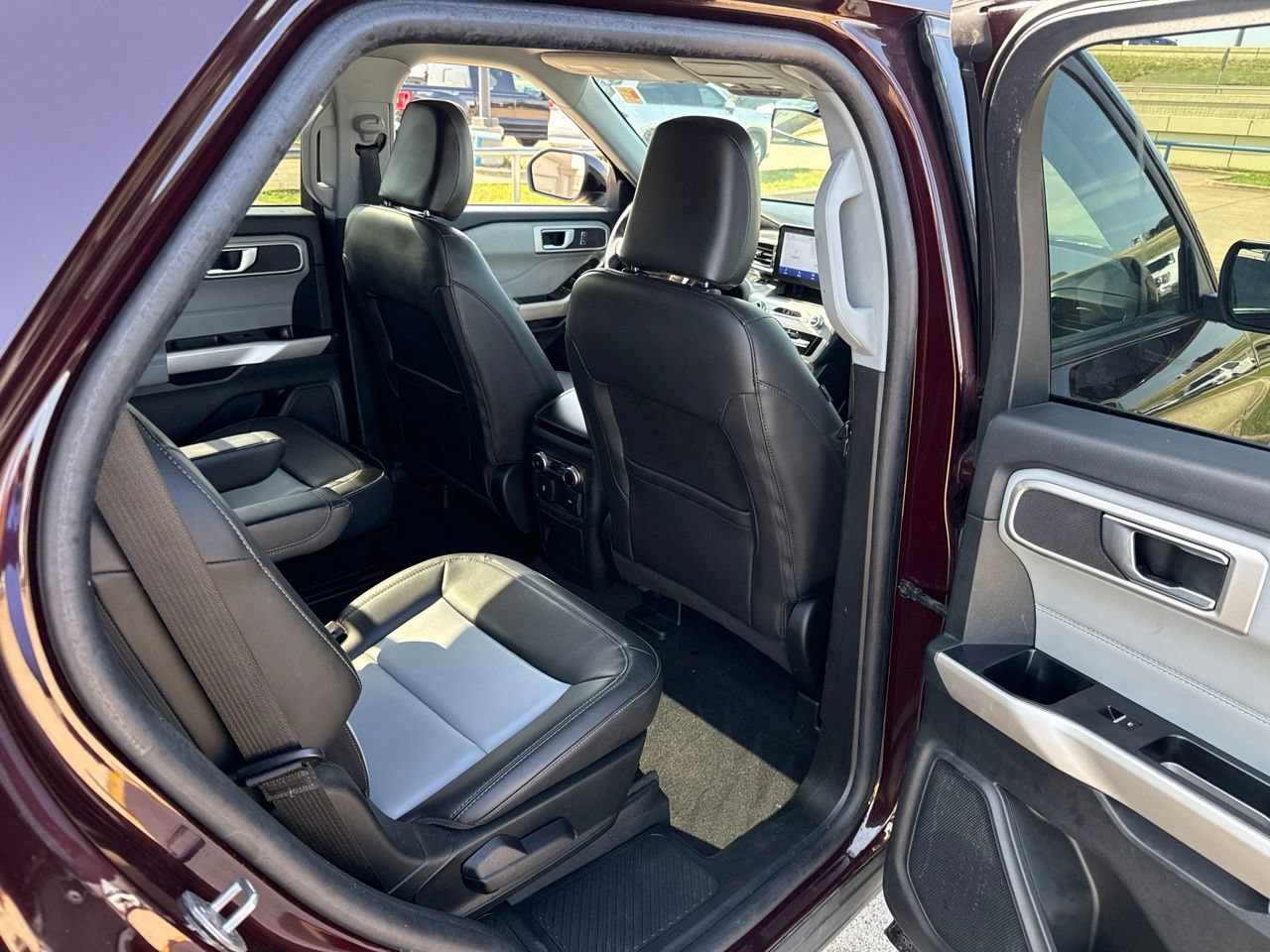 Certified 2023 Ford Explorer XLT w/ Equipment Group 202A RWD image 13