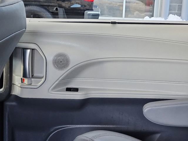 Used 2021 Toyota Sienna Limited image 27