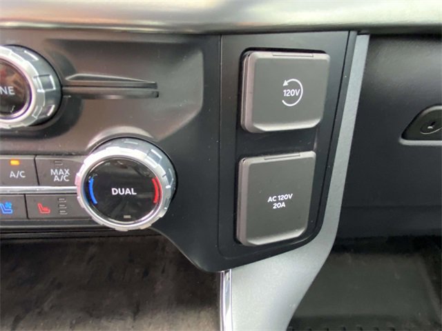 Certified 2023 Ford F150 Lariat w/ Equipment Group 502A High image 39