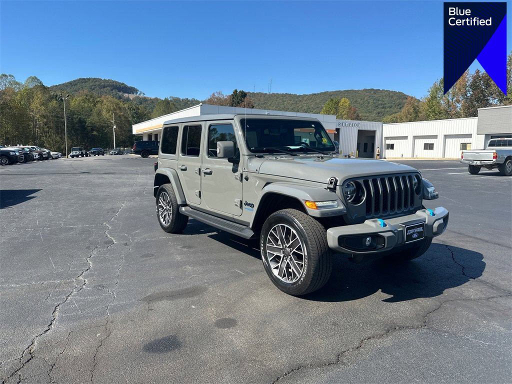 Used 2022 Jeep Wrangler Unlimited Sahara image 1